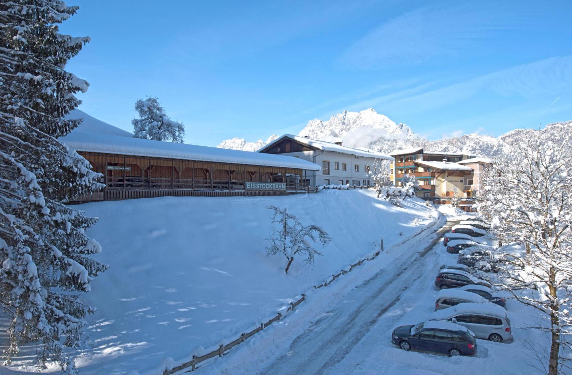 Hotel-Gasthof Zur Schoenen Aussicht St. Johann in Tirol Extérieur photo
