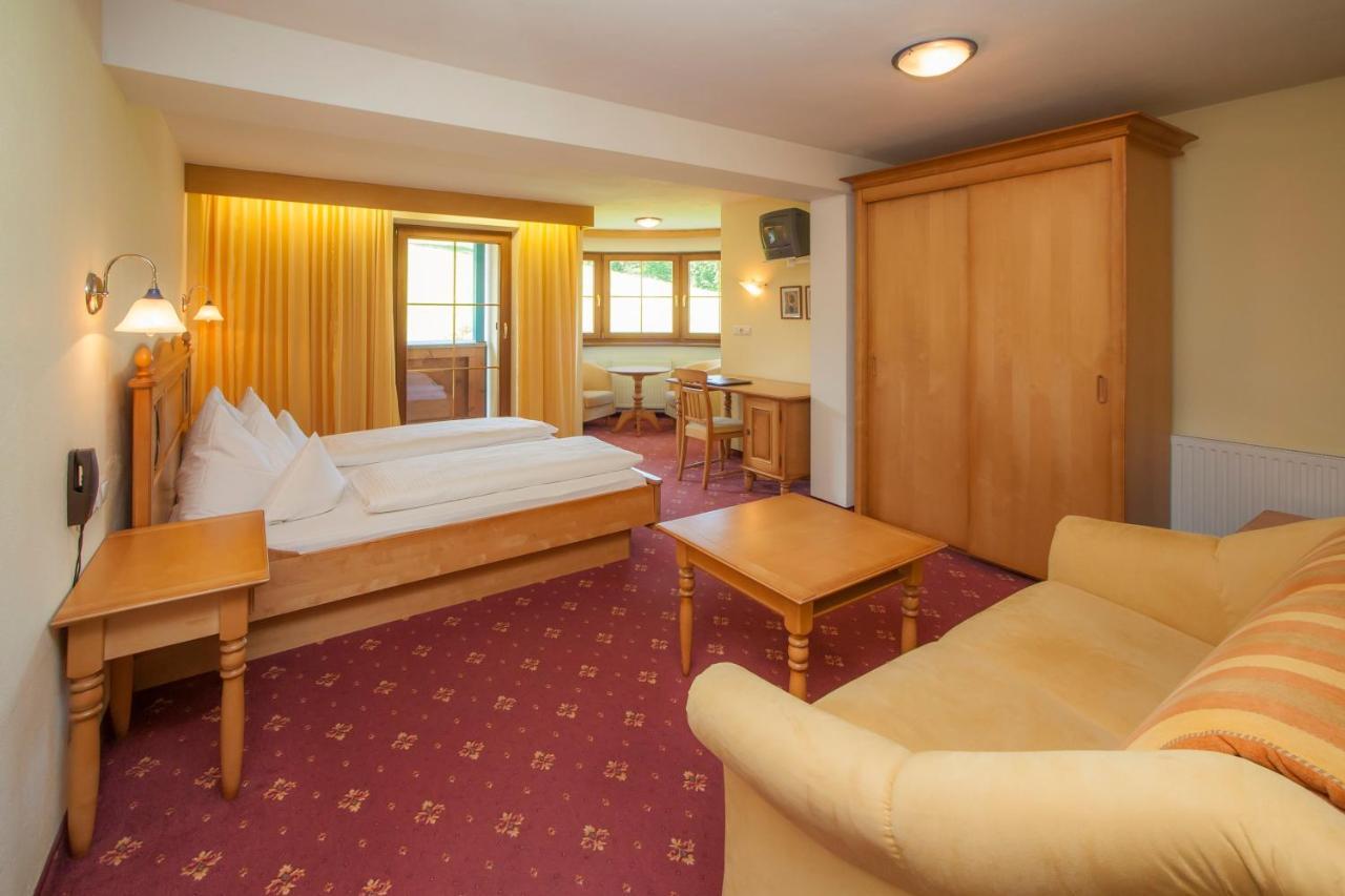 Hotel-Gasthof Zur Schoenen Aussicht St. Johann in Tirol Chambre photo