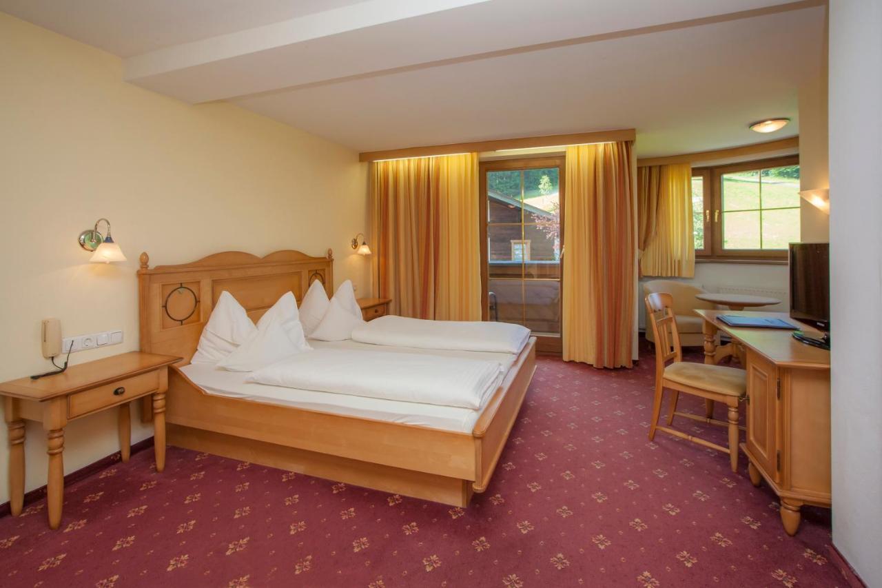 Hotel-Gasthof Zur Schoenen Aussicht St. Johann in Tirol Chambre photo
